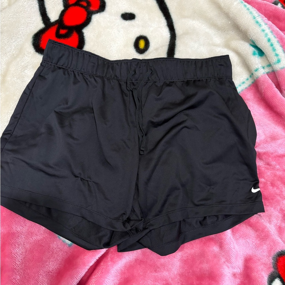 Black Nike shorts